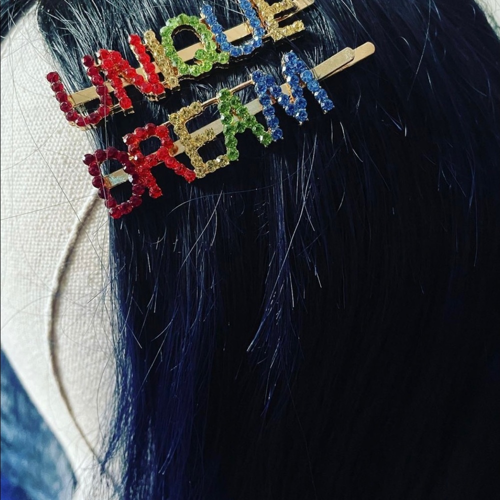 Hair clips - Picture 2 of 2